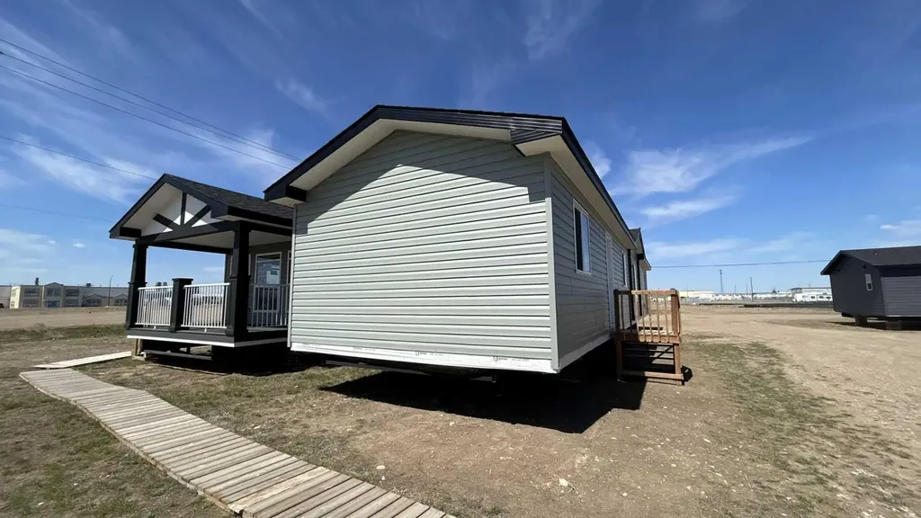 625 3 Avenue Hays AB T0K 1B0