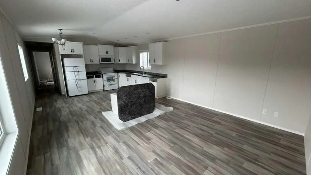 625 3 Avenue Hays AB T0K 1B0