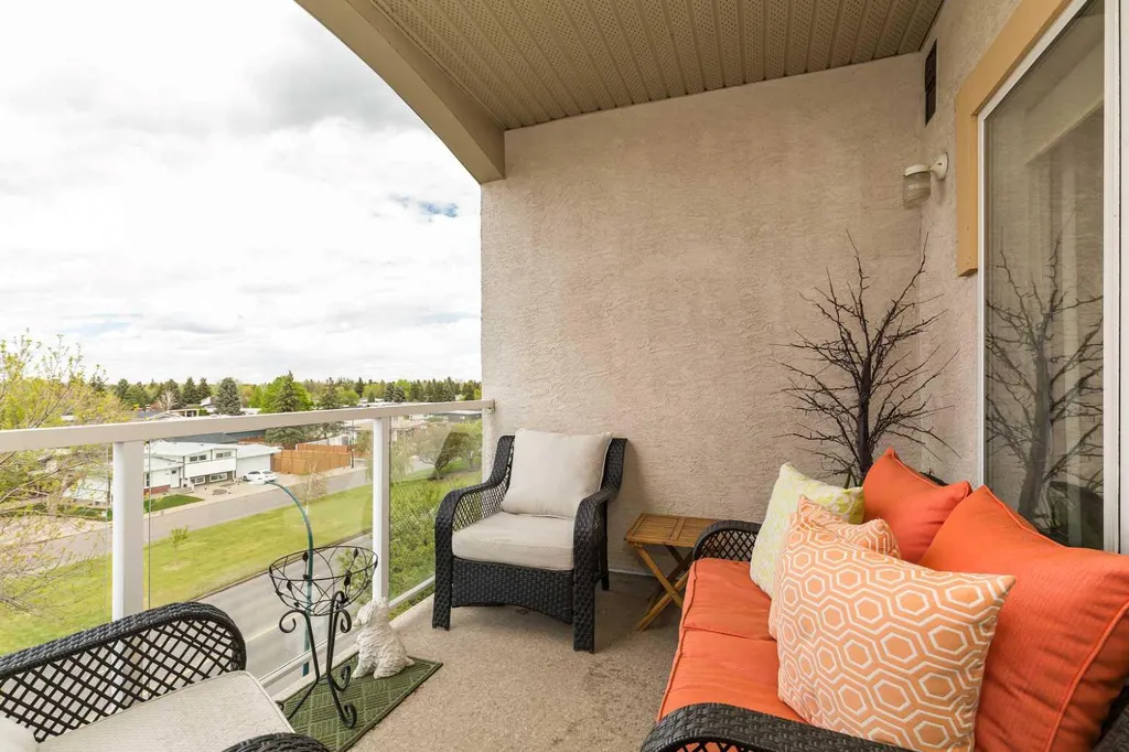 2020 32 Street S Lethbridge AB T1K 7T9