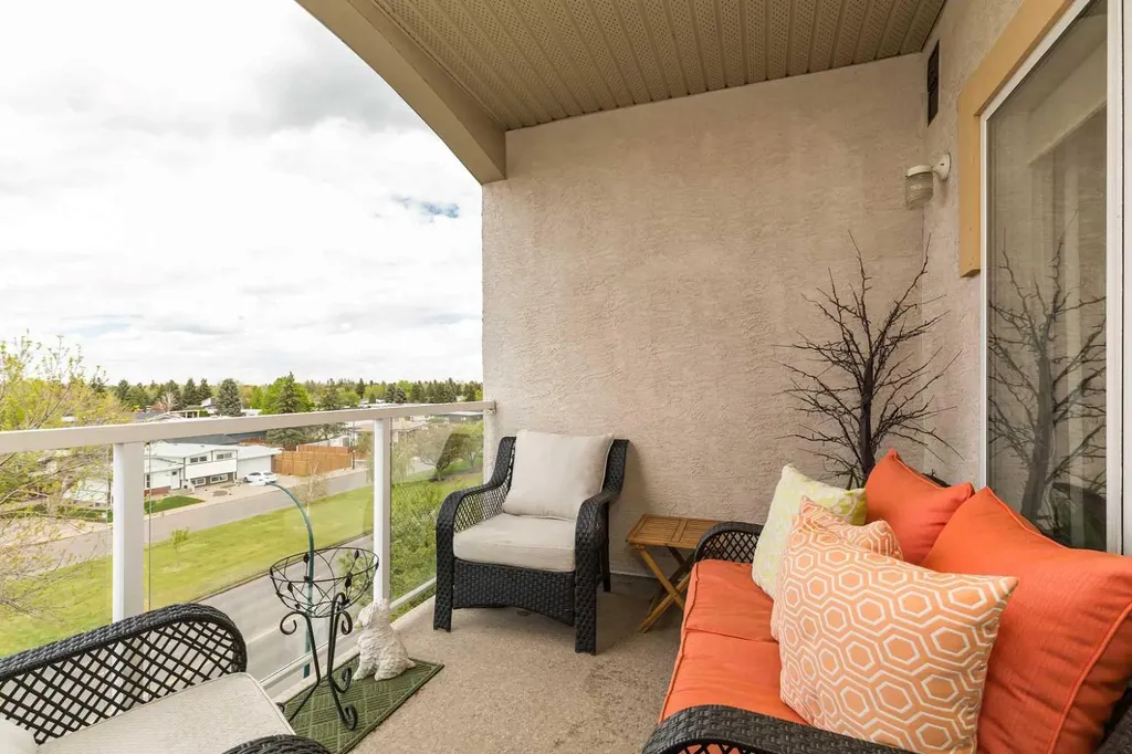2020 32 Street S Lethbridge AB T1K 7T9