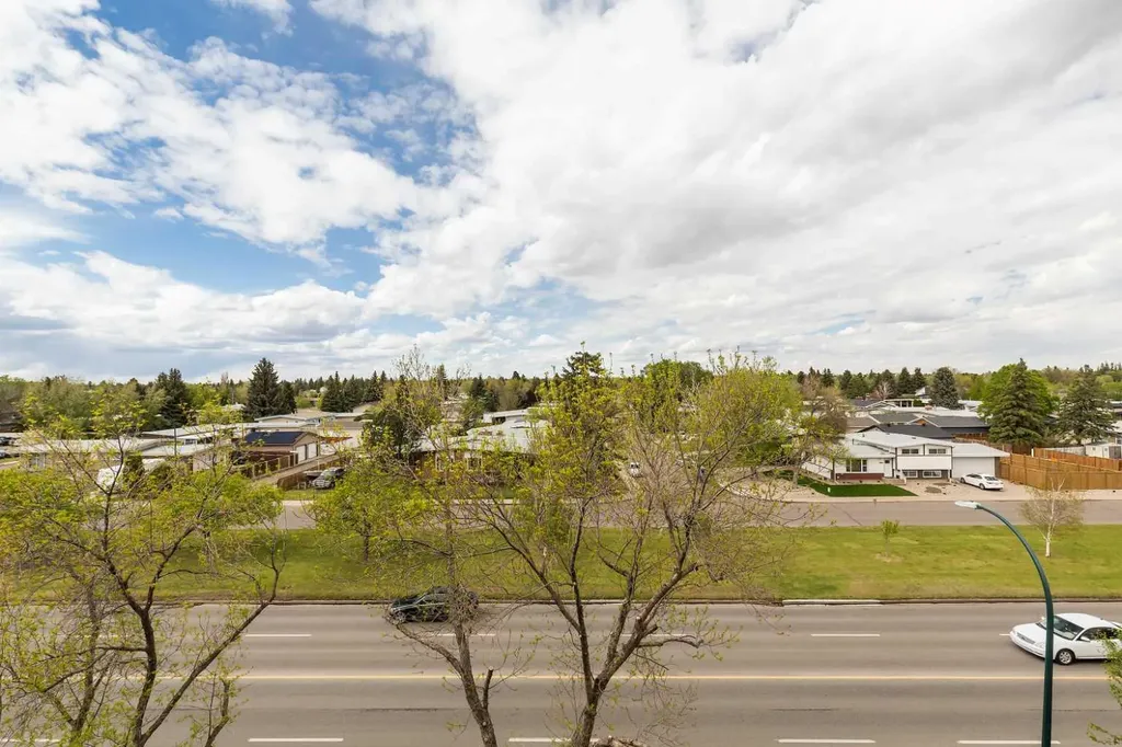 2020 32 Street S Lethbridge AB T1K 7T9