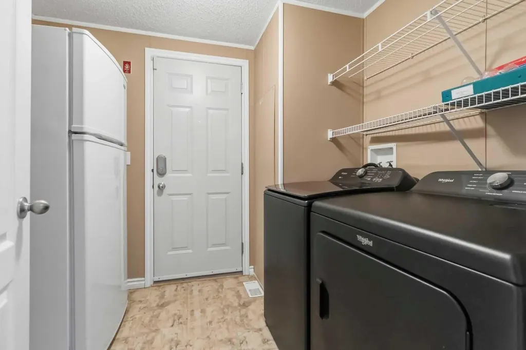 192 Mitchell Drive Fort Mcmurray AB T9K 2P1