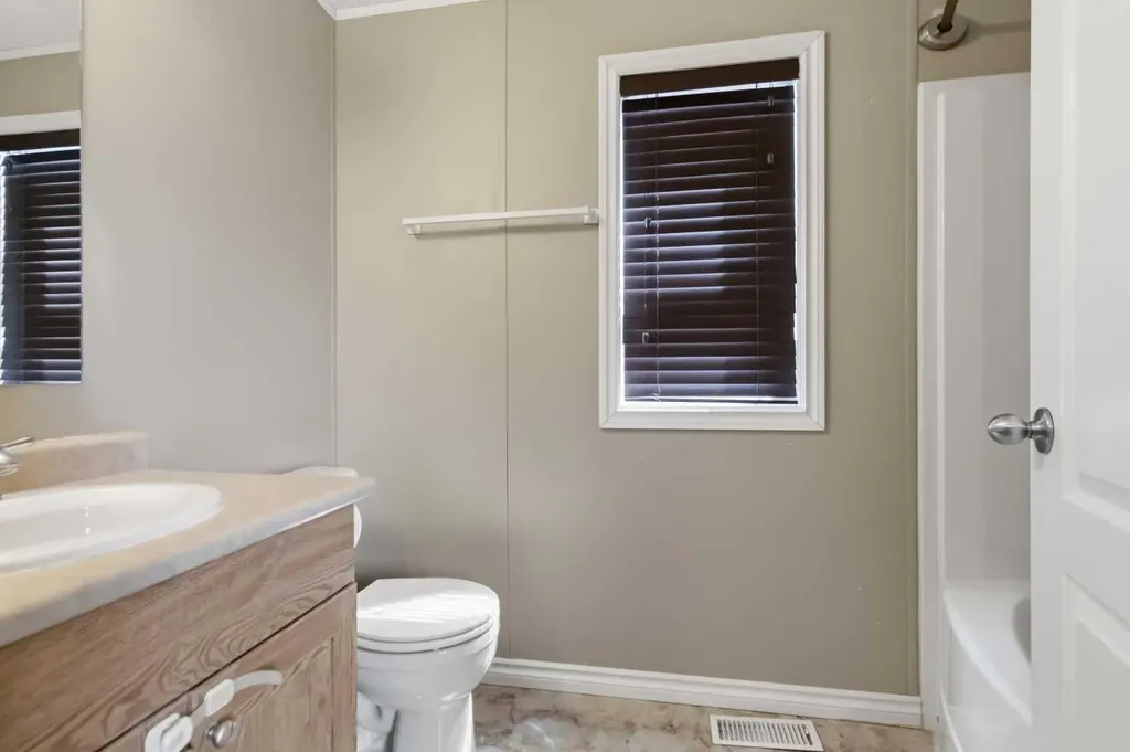 192 Mitchell Drive Fort Mcmurray AB T9K 2P1
