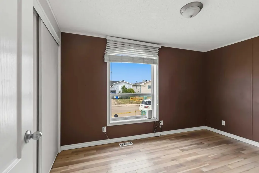 192 Mitchell Drive Fort Mcmurray AB T9K 2P1