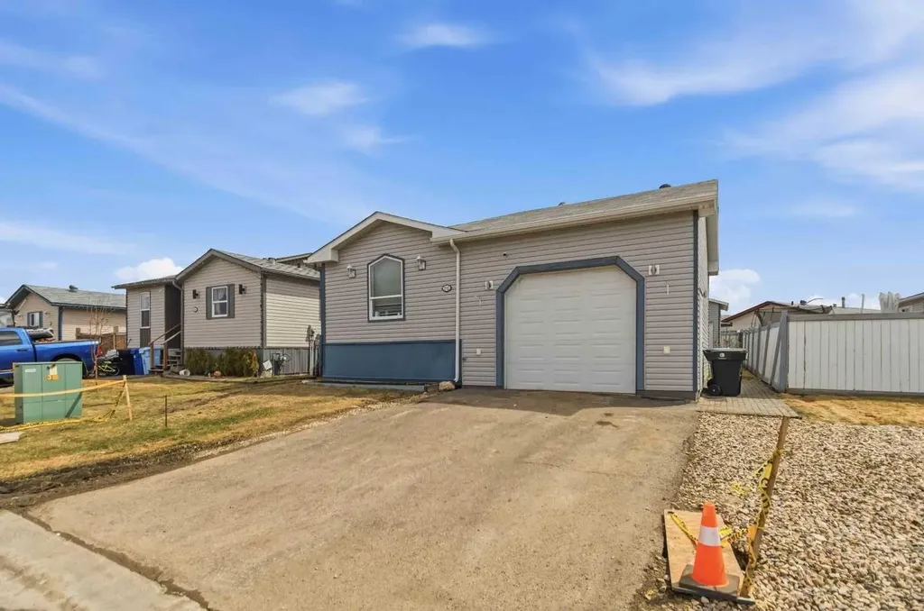 192 Mitchell Drive Fort Mcmurray AB T9K 2P1