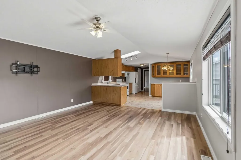192 Mitchell Drive Fort Mcmurray AB T9K 2P1
