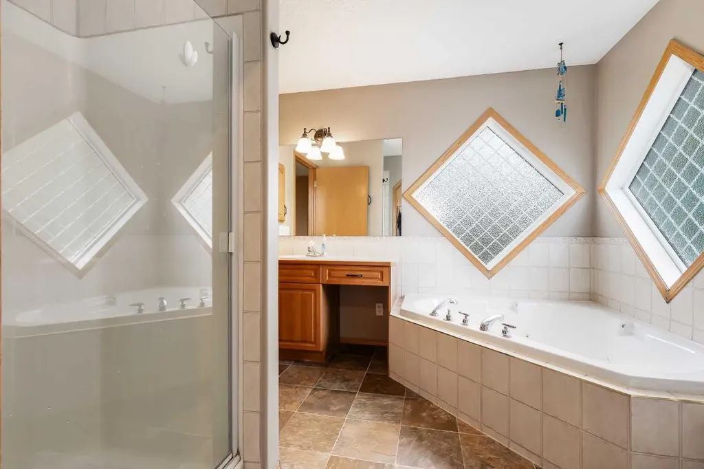 19 Madison Court Strathmore AB T1P 1M5