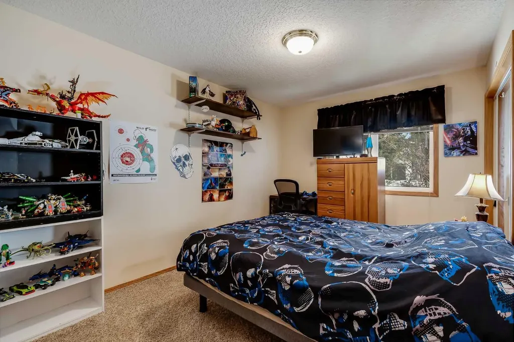19 Madison Court Strathmore AB T1P 1M5