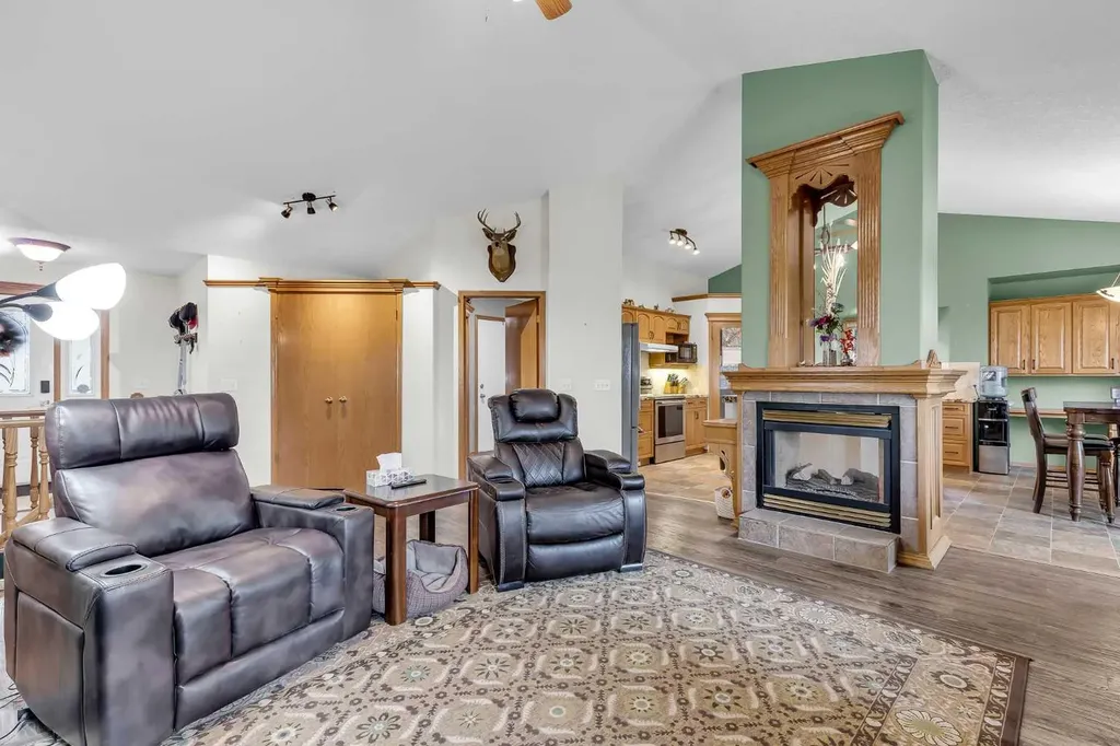 19 Madison Court Strathmore AB T1P 1M5