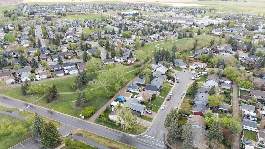 19 Madison Court Strathmore AB T1P 1M5