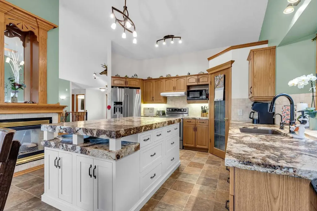 19 Madison Court Strathmore AB T1P 1M5