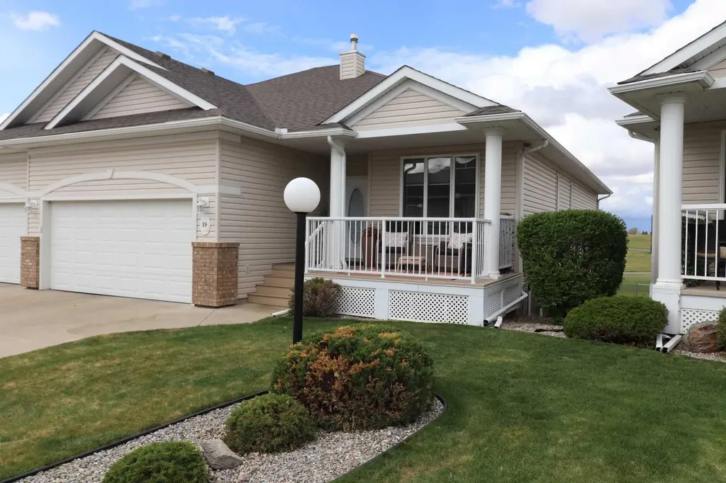 110 Fairmont Boulevard S Lethbridge AB T1K 7S1
