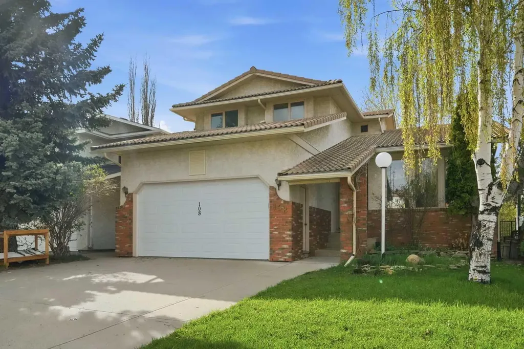 108 Santana Court NW Calgary AB T3K 3B1