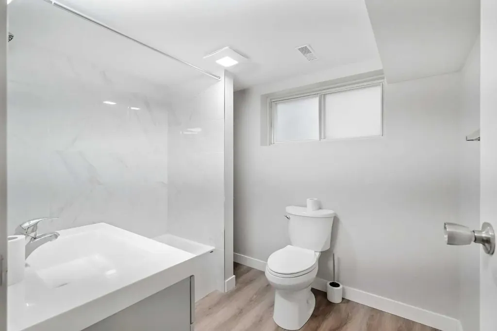 108 Santana Court NW Calgary AB T3K 3B1