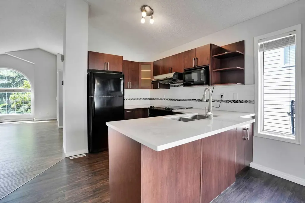 42 Harvest Rose Circle NE Calgary AB T3K 4M5