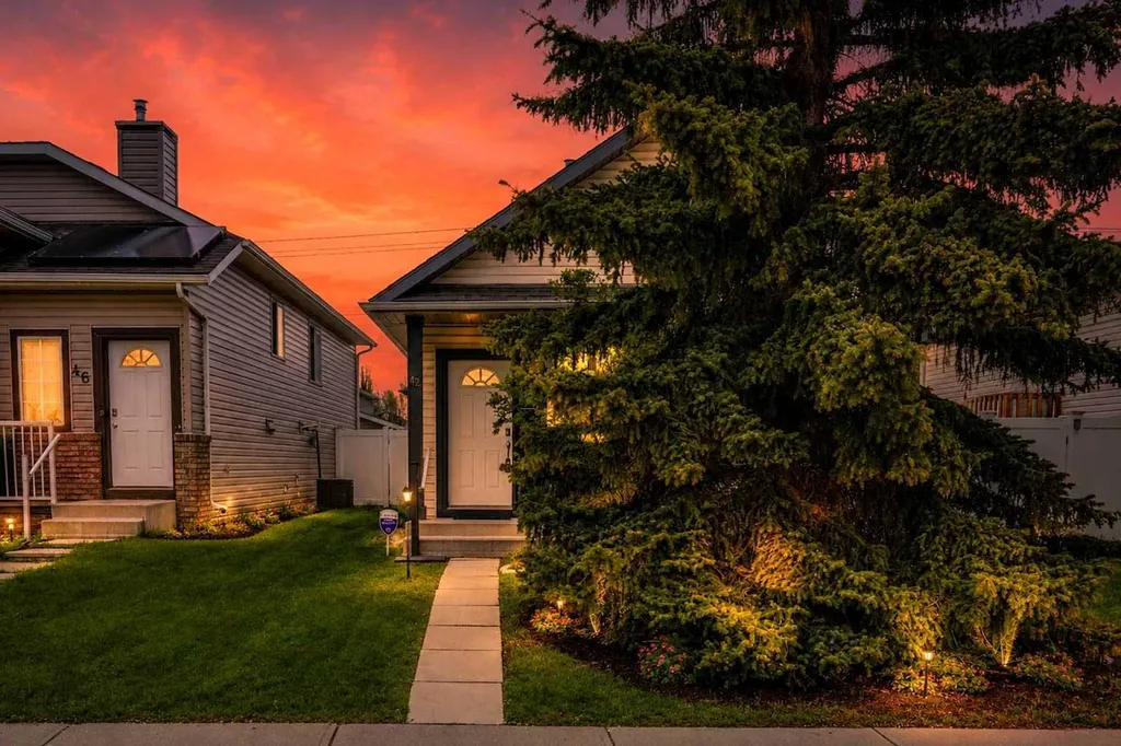 42 Harvest Rose Circle NE Calgary AB T3K 4M5