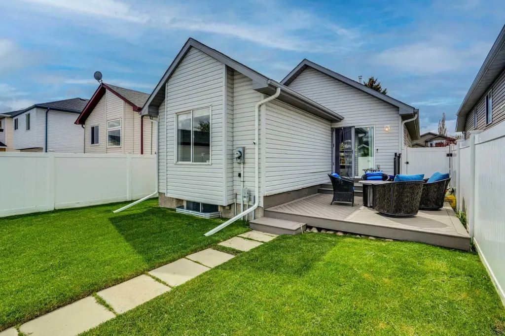 42 Harvest Rose Circle NE Calgary AB T3K 4M5