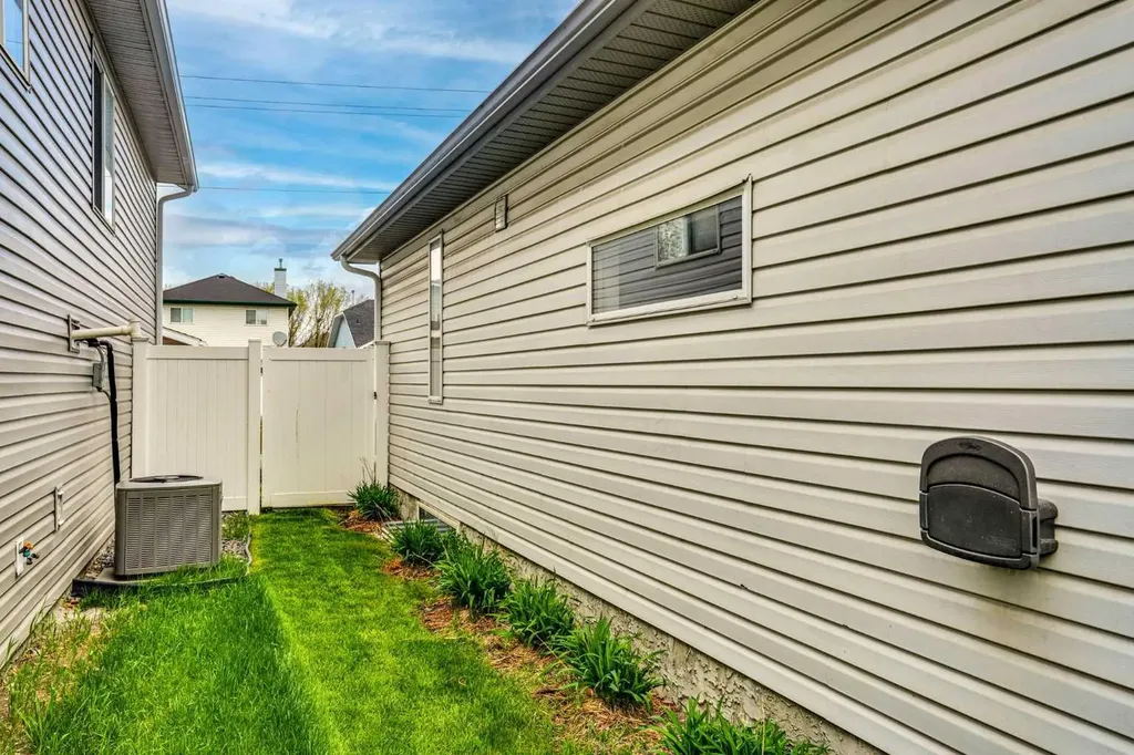 42 Harvest Rose Circle NE Calgary AB T3K 4M5