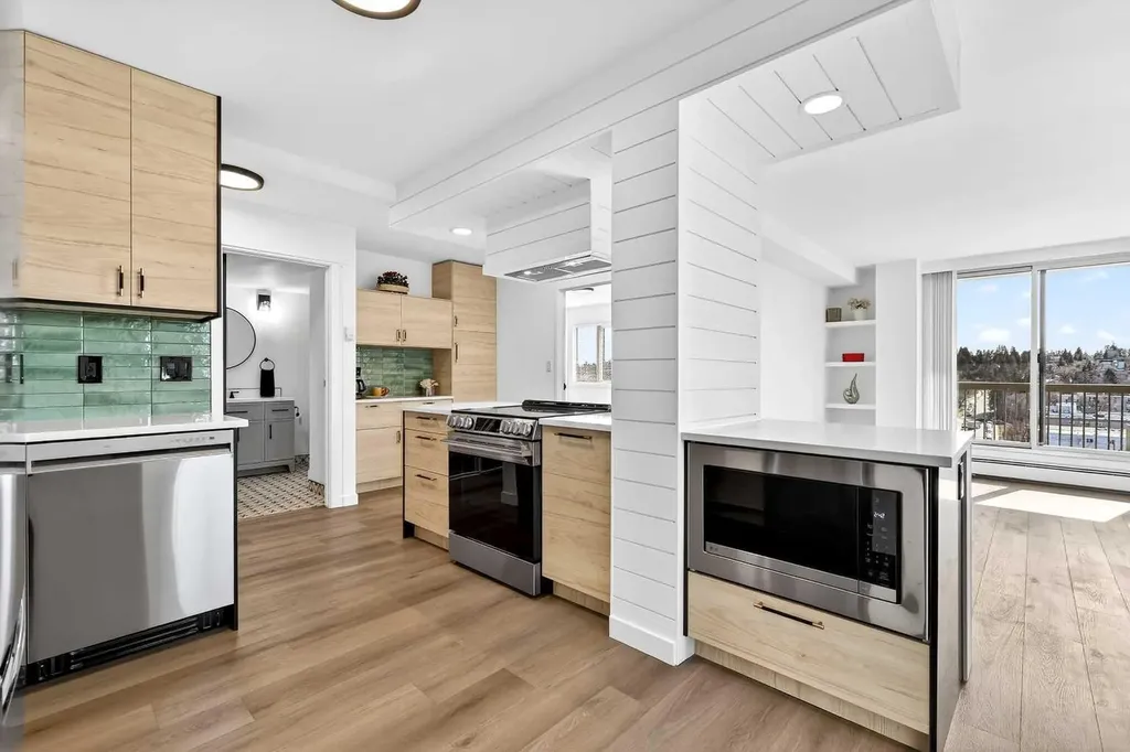 1107 15 Avenue SW Calgary AB T2R0S8