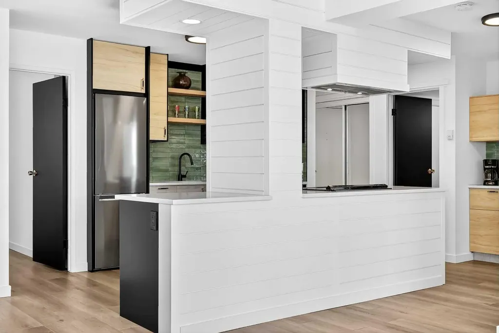 1107 15 Avenue SW Calgary AB T2R0S8