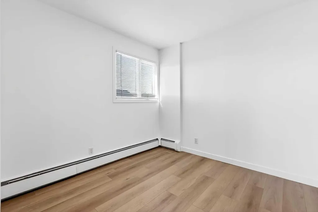 1107 15 Avenue SW Calgary AB T2R0S8