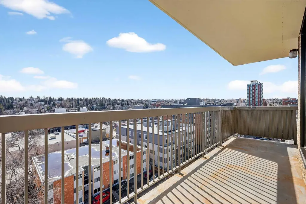 1107 15 Avenue SW Calgary AB T2R0S8
