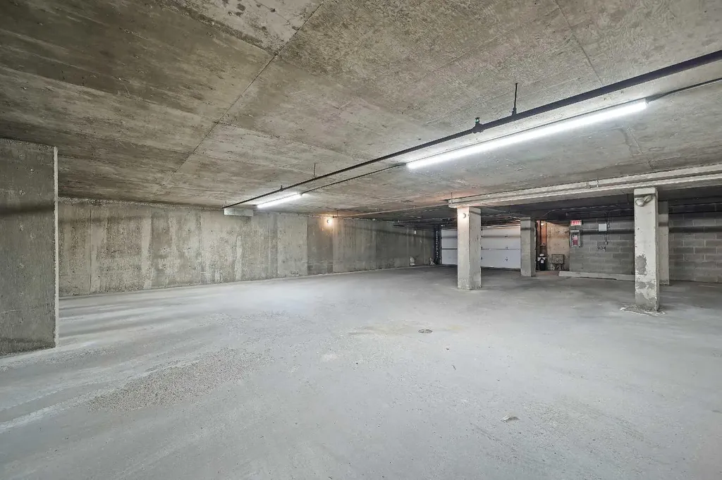 1107 15 Avenue SW Calgary AB T2R0S8