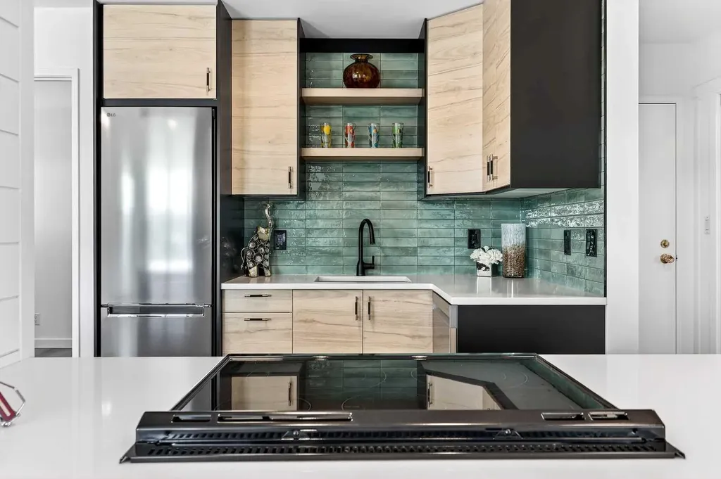 1107 15 Avenue SW Calgary AB T2R0S8