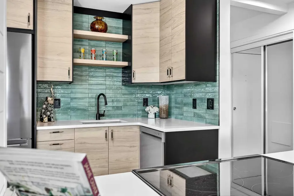 1107 15 Avenue SW Calgary AB T2R0S8