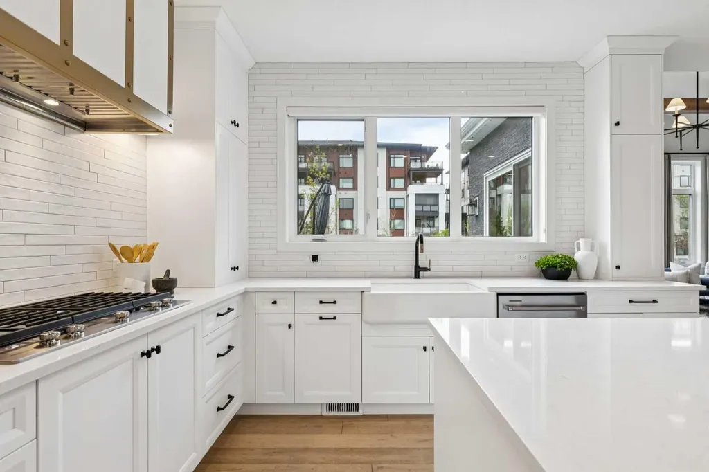 22 Mahogany Cove SE Calgary AB T3M 2S5