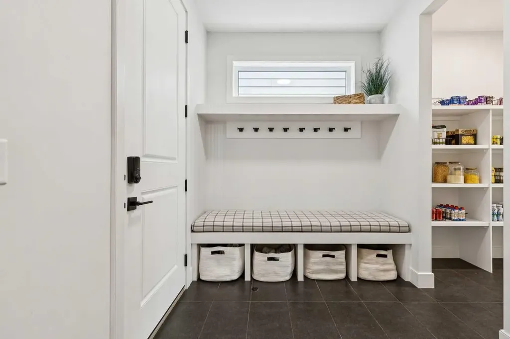 22 Mahogany Cove SE Calgary AB T3M 2S5
