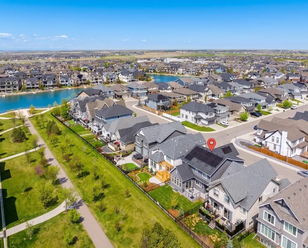 22 Mahogany Cove SE Calgary AB T3M 2S5