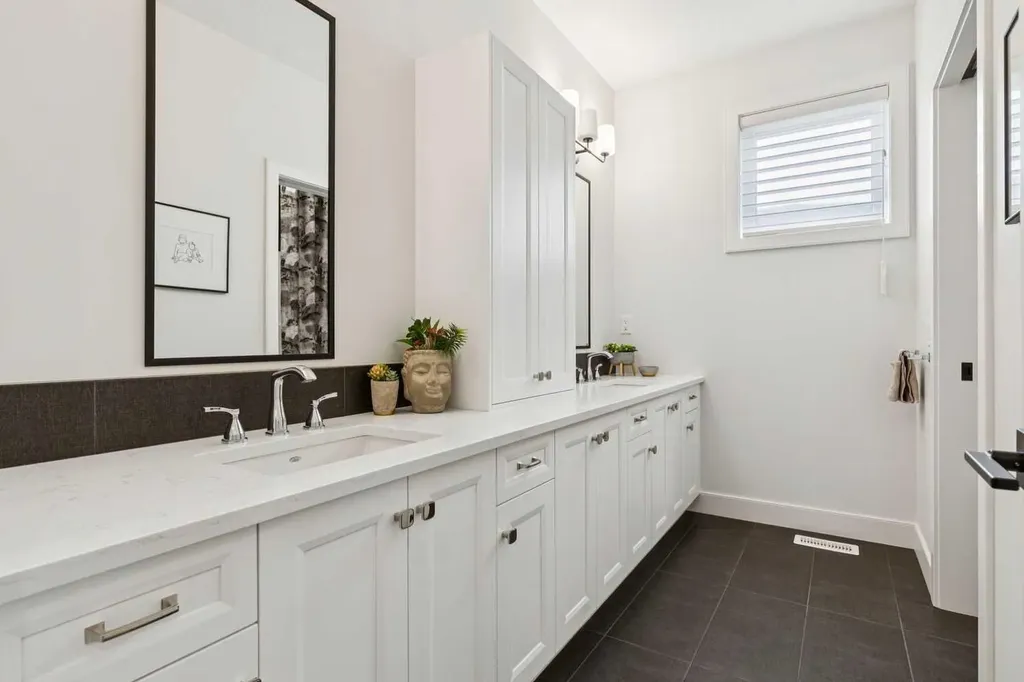 22 Mahogany Cove SE Calgary AB T3M 2S5