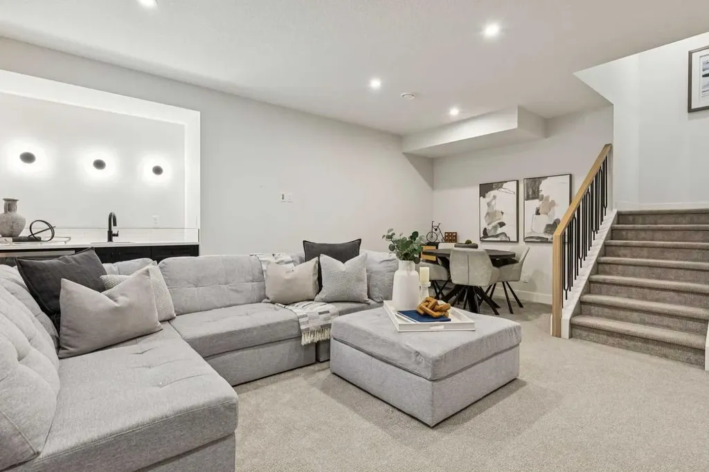 22 Mahogany Cove SE Calgary AB T3M 2S5