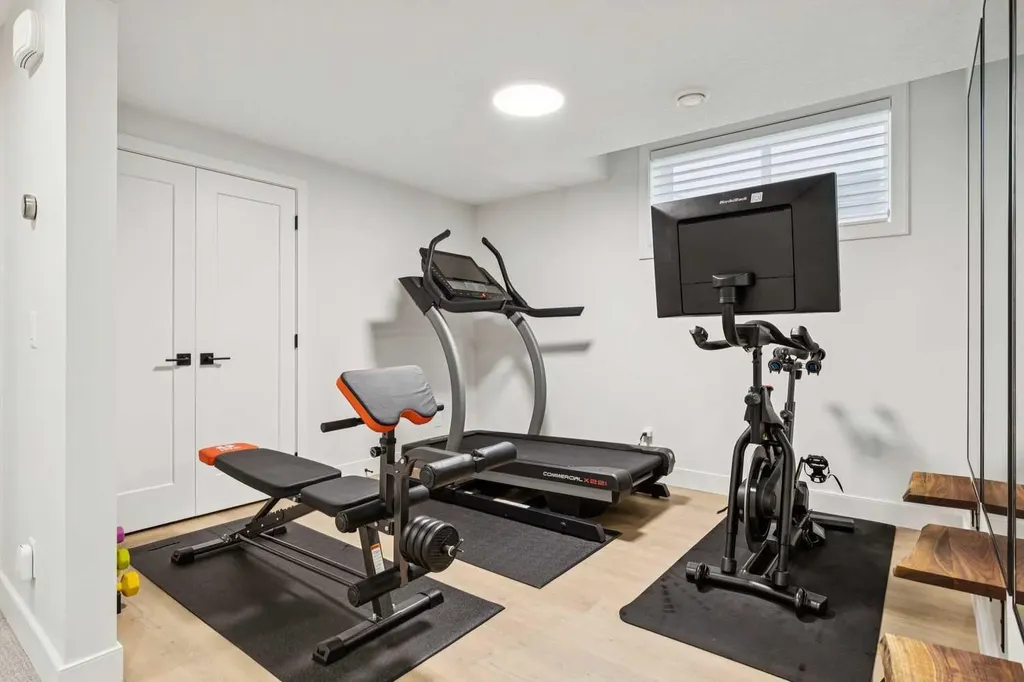 22 Mahogany Cove SE Calgary AB T3M 2S5