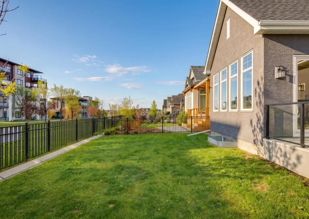 22 Mahogany Cove SE Calgary AB T3M 2S5