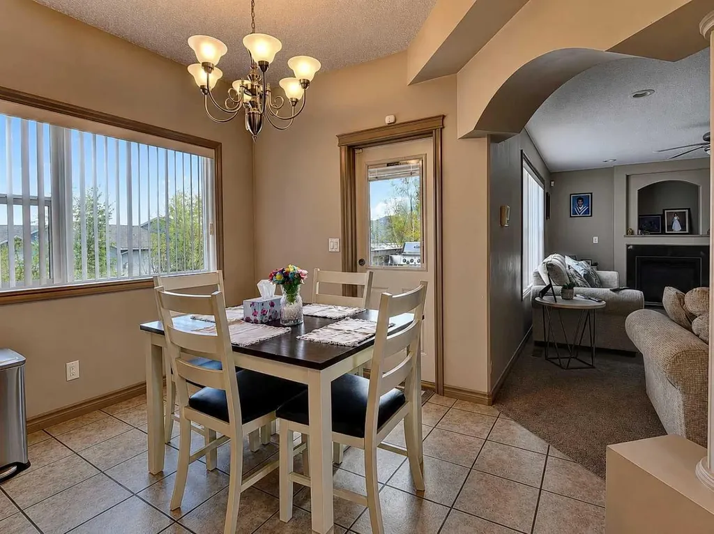 12605 Lakeshore Drive Grande Prairie AB T8X 8C6