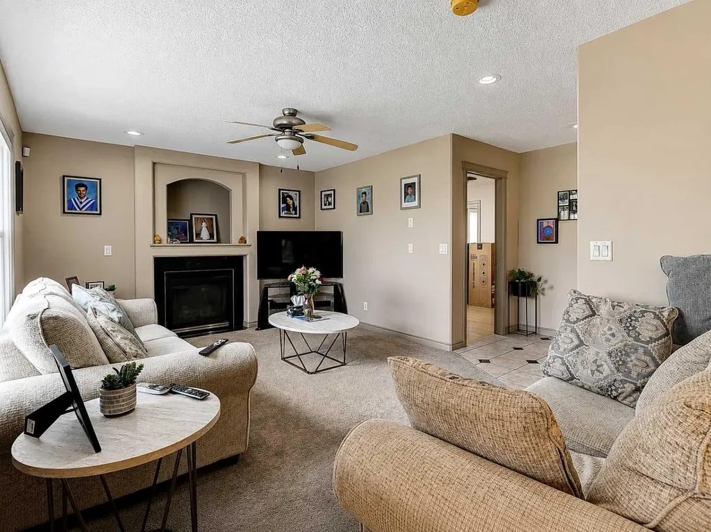 12605 Lakeshore Drive Grande Prairie AB T8X 8C6