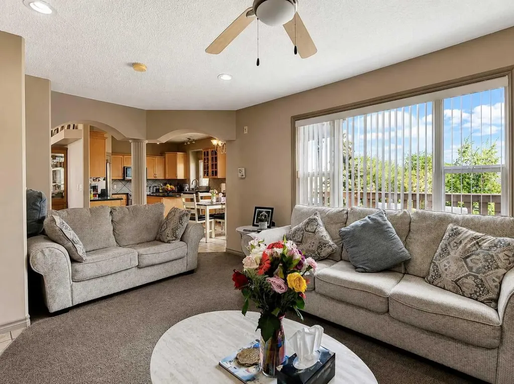 12605 Lakeshore Drive Grande Prairie AB T8X 8C6