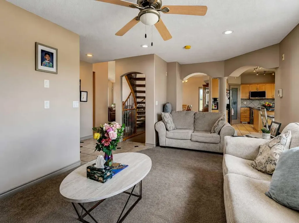 12605 Lakeshore Drive Grande Prairie AB T8X 8C6
