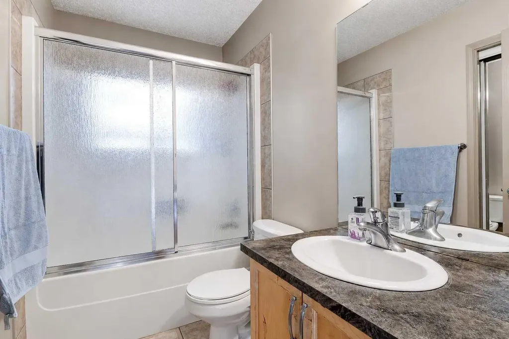 12605 Lakeshore Drive Grande Prairie AB T8X 8C6
