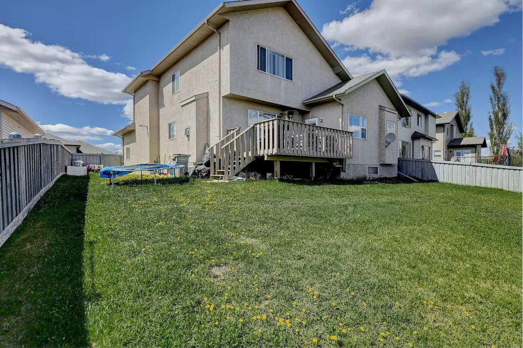 12605 Lakeshore Drive Grande Prairie AB T8X 8C6