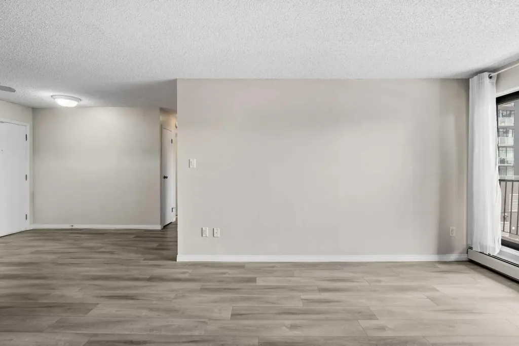 1330 15 Avenue SW Calgary AB T3C 3N7