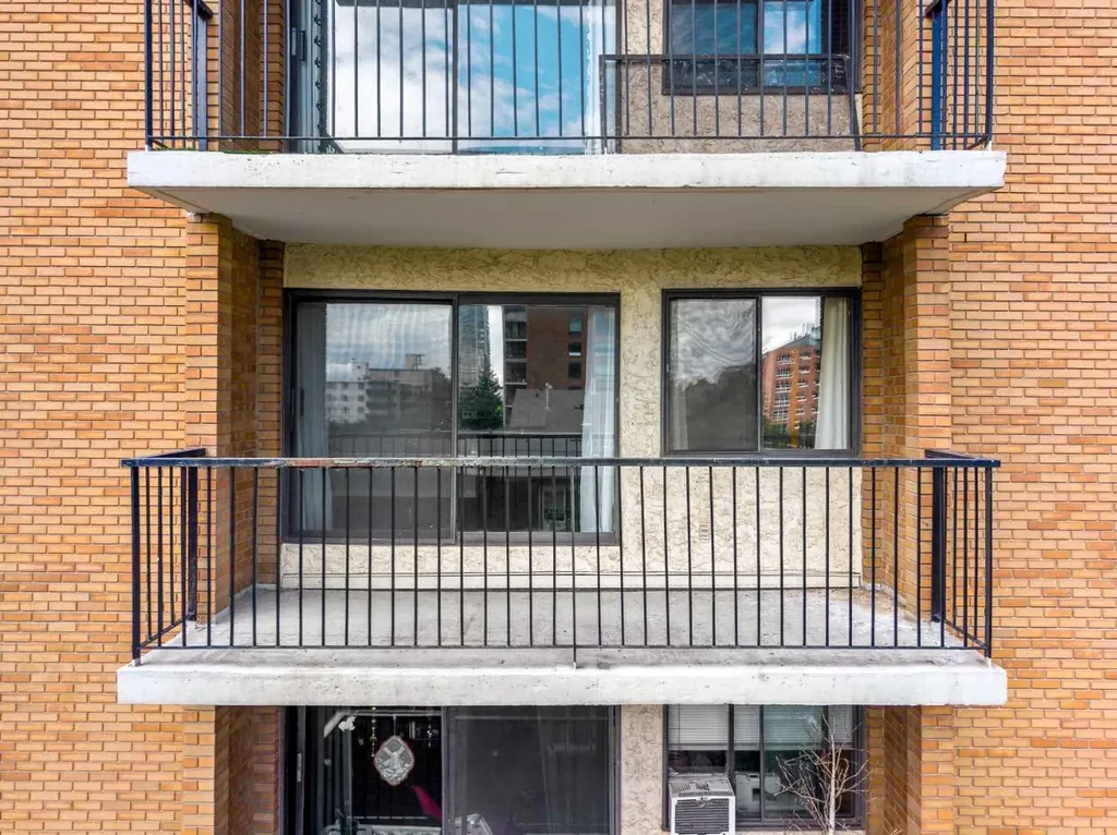1330 15 Avenue SW Calgary AB T3C 3N7