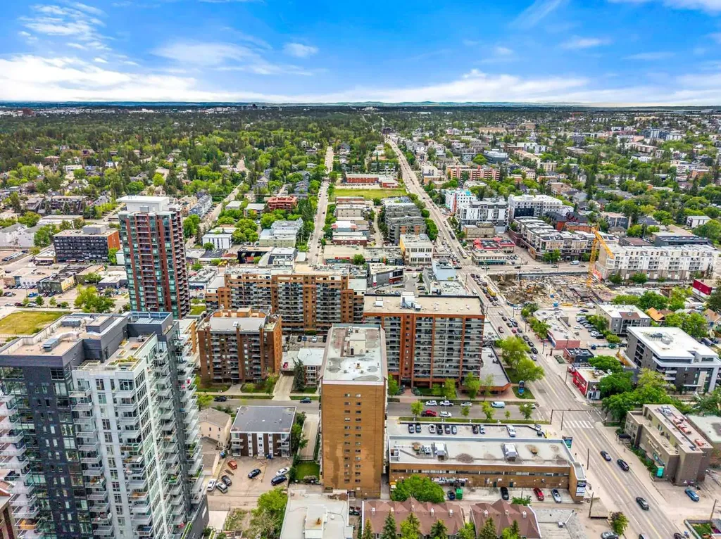 1330 15 Avenue SW Calgary AB T3C 3N7