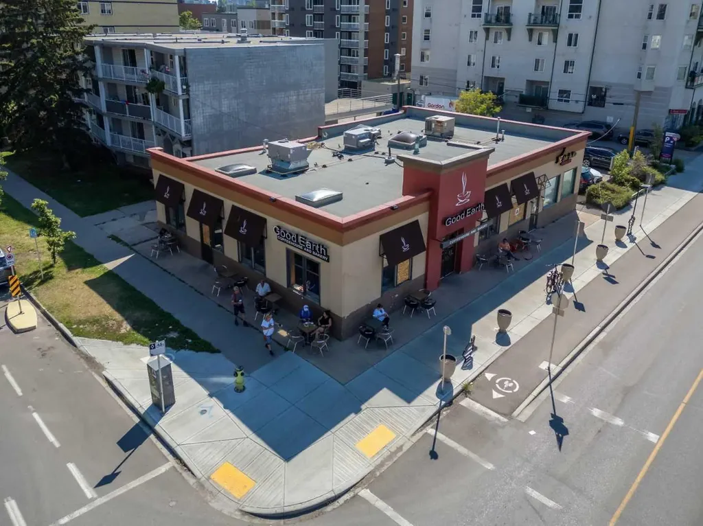 1330 15 Avenue SW Calgary AB T3C 3N7