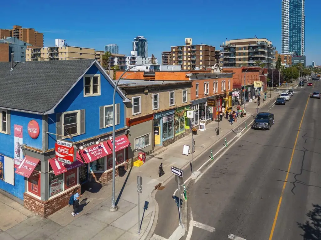 1330 15 Avenue SW Calgary AB T3C 3N7