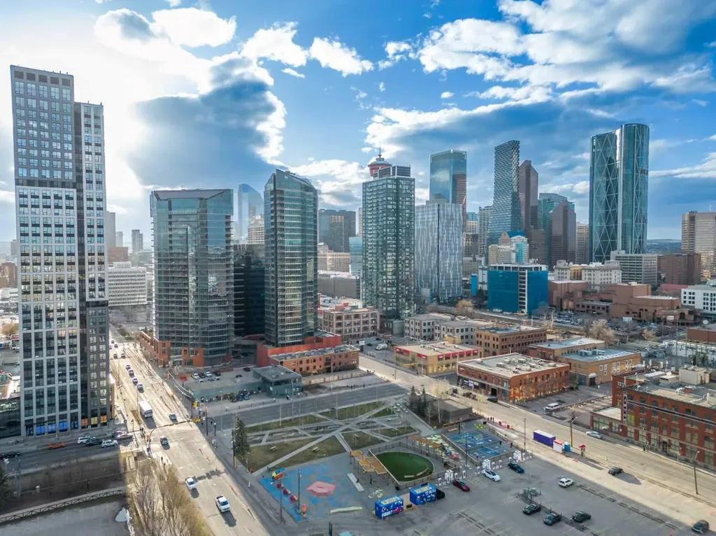 1330 15 Avenue SW Calgary AB T3C 3N7