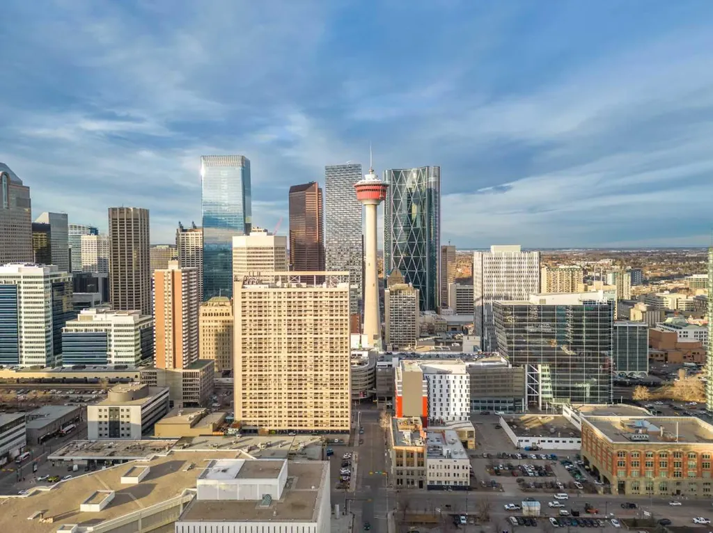 1330 15 Avenue SW Calgary AB T3C 3N7