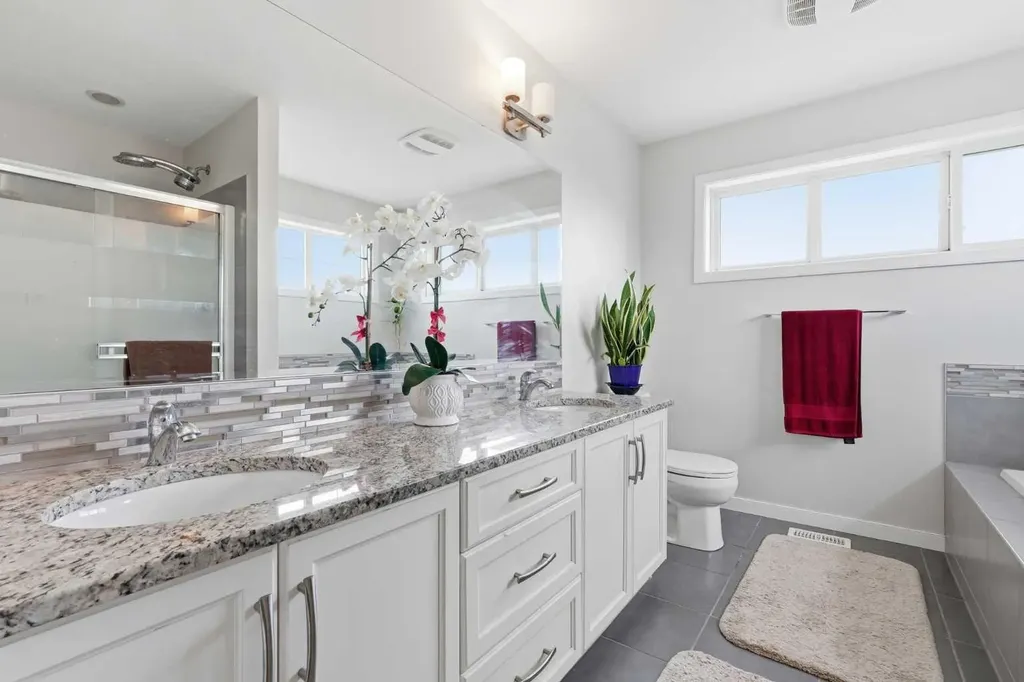 4 Panton Road NW Calgary AB T3K 0X7